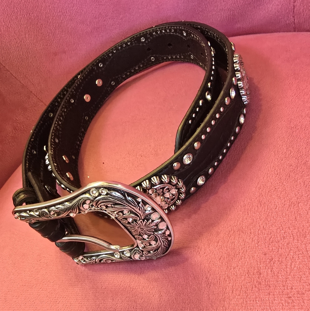 Ariat Leather Belt with Silver Buckle - Picture 10 of 10